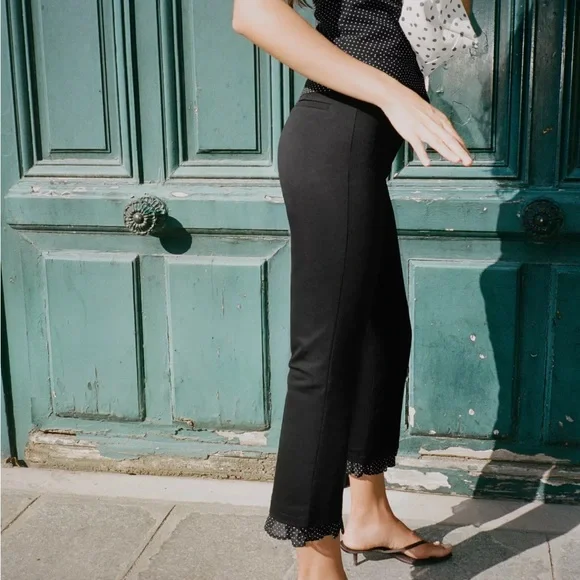 Ruffled mini flare pants - Picture 4 of 6